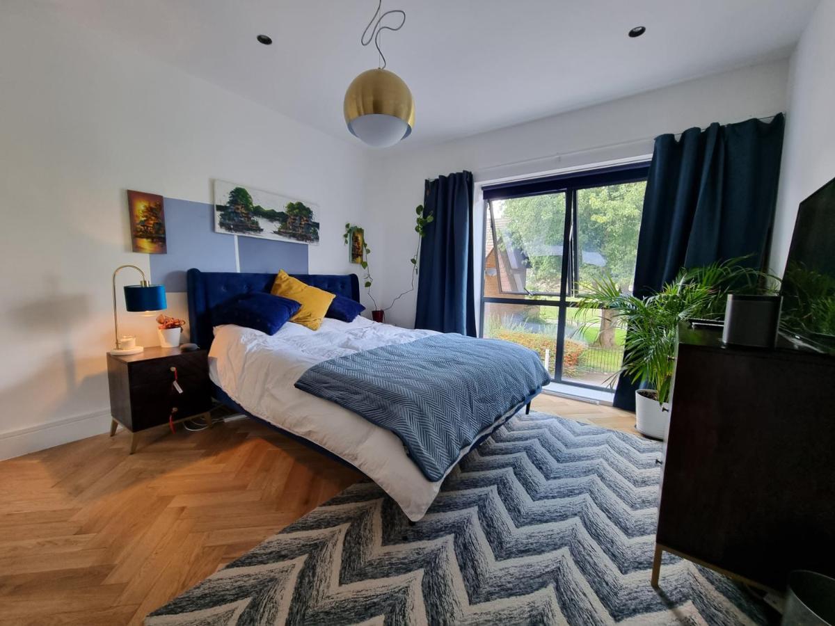 Bright Spacious Apartment In The Park Londra Exterior foto
