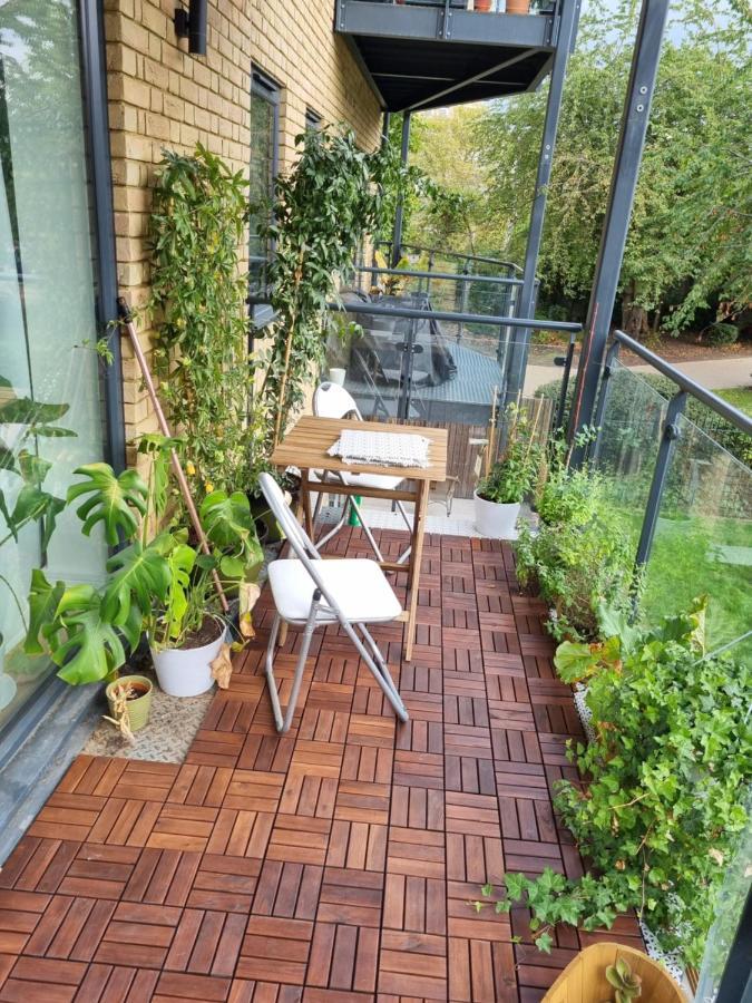 Bright Spacious Apartment In The Park Londra Exterior foto